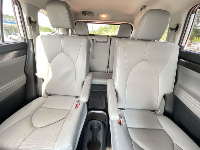 Used 2021 Toyota Highlander SUV