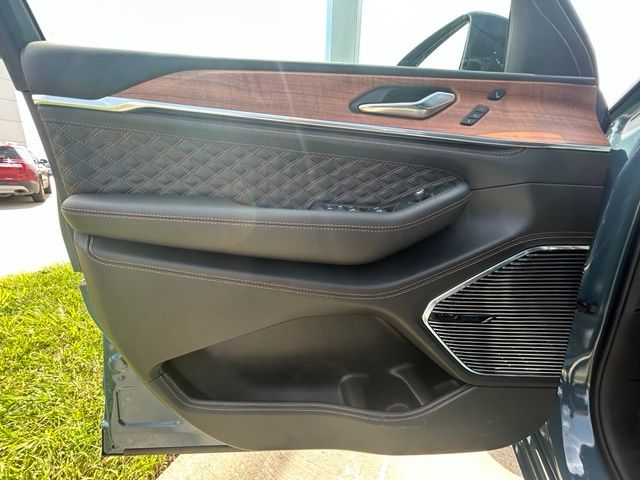 New 2026 Jeep Grand Cherokee SUV