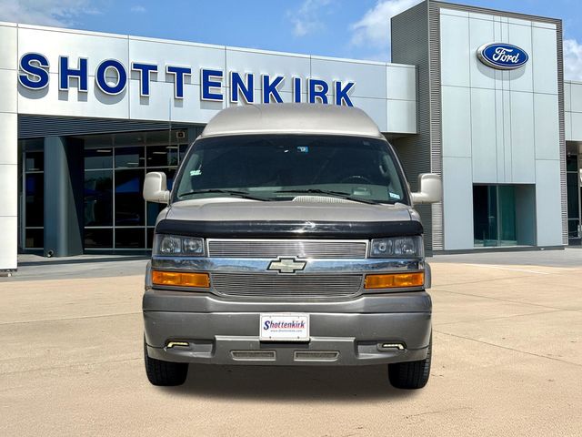 Used 2021  Chevrolet LS image 2