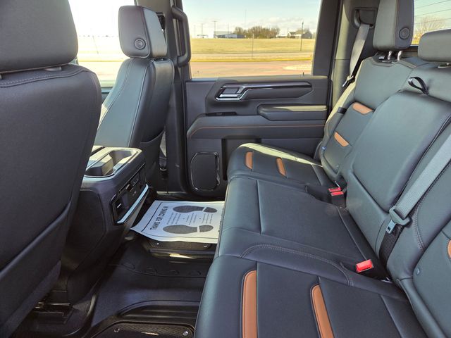 2025 GMC Sierra 2500HD AT4