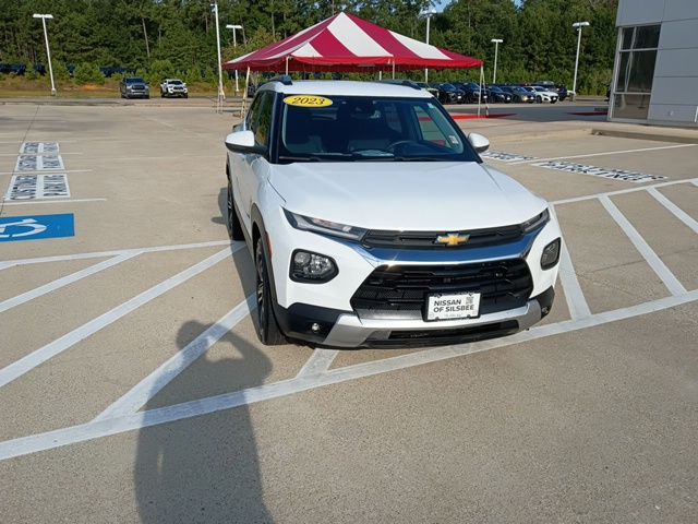 Summit White 2023 Chevrolet Trailblazer SUV / Crossover Front-Wheel Drive Continuously Variable Transmission