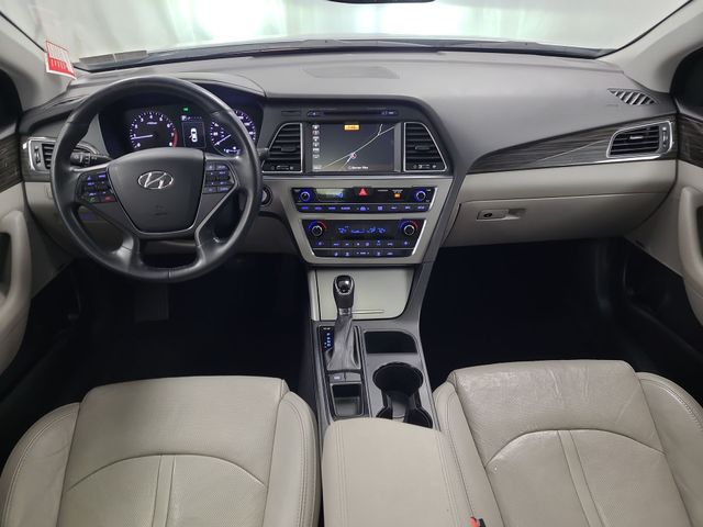 2015 – Hyundai – Sonata