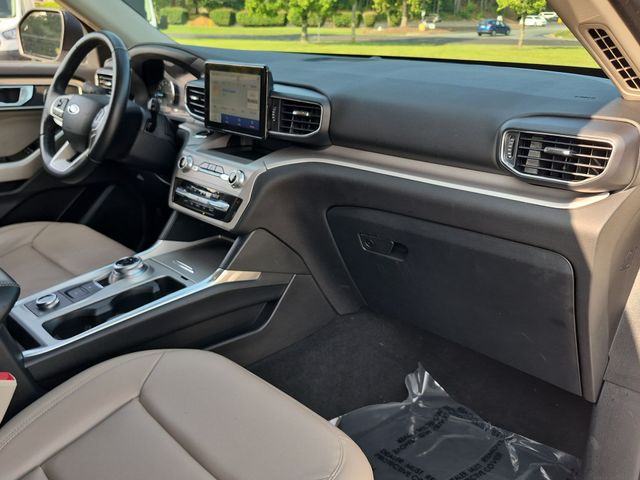 Used 2023 White Ford XLT image 35