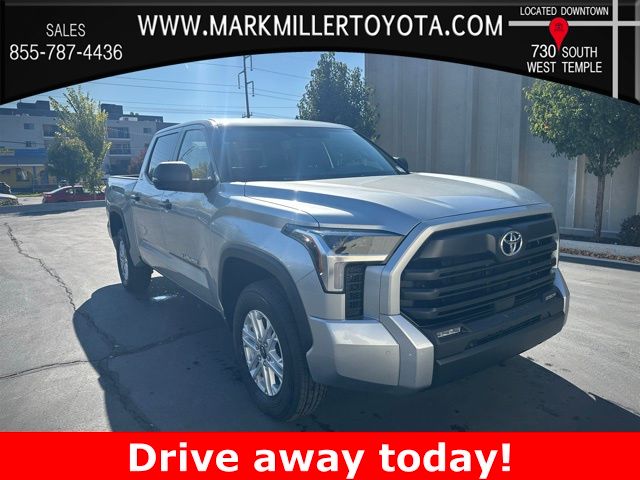 2026 Toyota Tundra SR5 CrewMax Cab 4WD