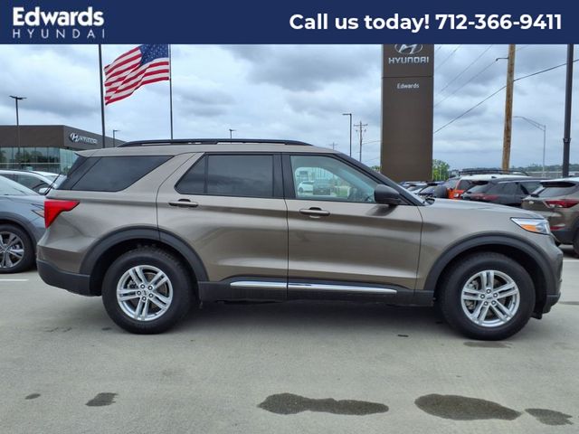 2021 Ford Explorer XLT photo