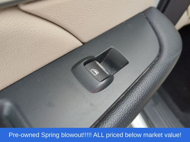 Used 2019 White Platinum Clearcoat Metallic Ford XLT image 37