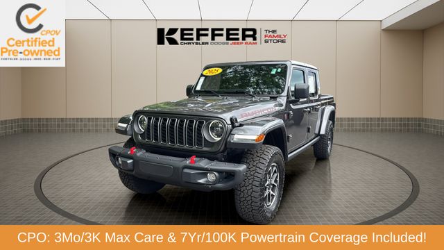 2025 Jeep Gladiator Rubicon Auto's photo