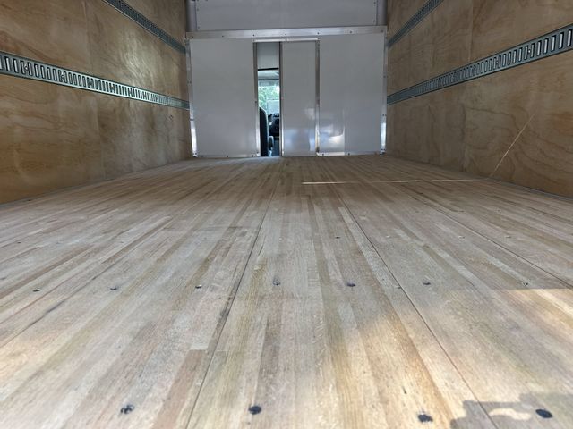 New 2027 White Ford 16FT BOX/LIFTGATE image 16