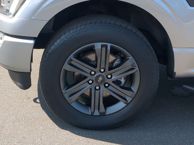 Used 2023 Silver Ford XLT image 17