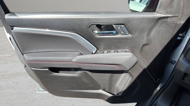 Used 2024 Gray Chevrolet Z71 image 16