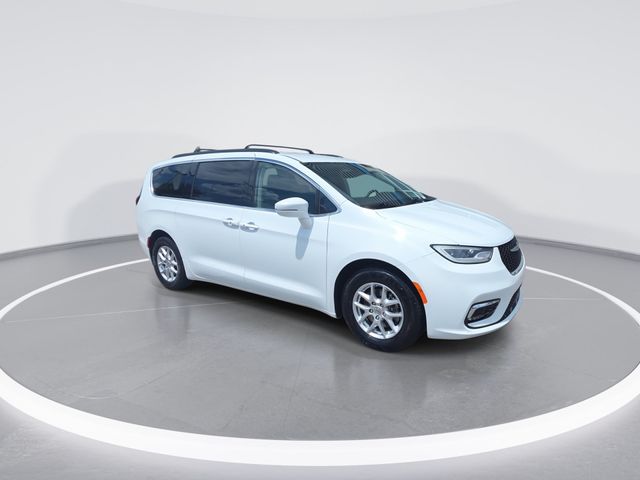 Used 2022 Bright White Clearcoat Chrysler Touring L image 2