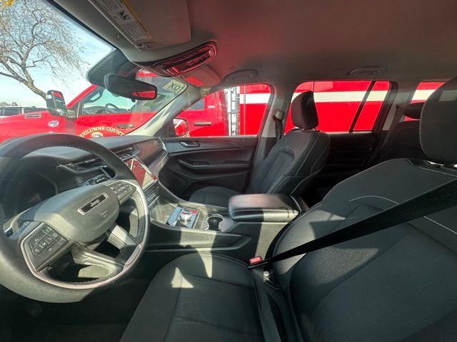 used 2024 Jeep Grand Cherokee car, priced at $26,667