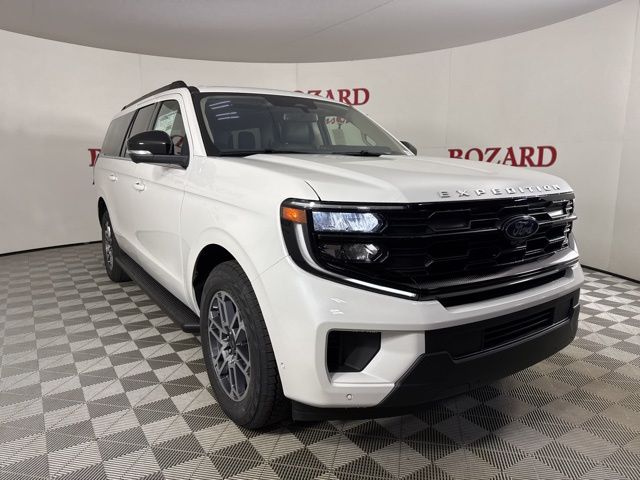 2025 Star White Metallic Tri-Coat Ford Expedition Max 4X4 SUV