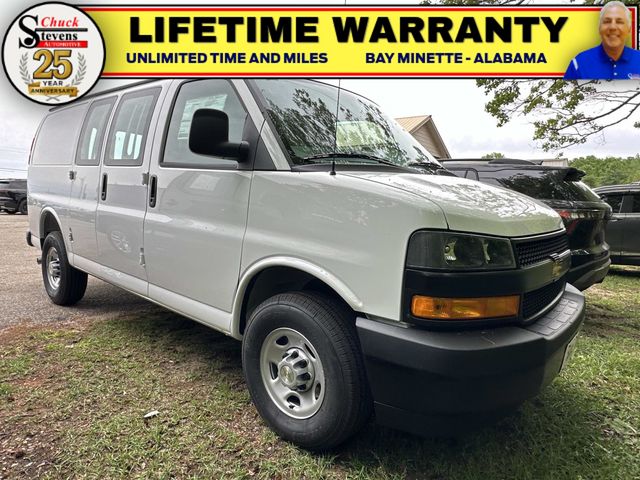 Summit White 2026 Chevrolet Express Cargo 2500 RWD Van Rear-Wheel Drive 8-Speed Automatic Overdrive