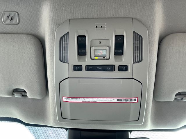 2023 Toyota Highlander XLE - Midnight Black Metallic exterior view 16