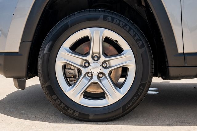 2023 Jeep Compass Latitude Silver at Legacy Ford