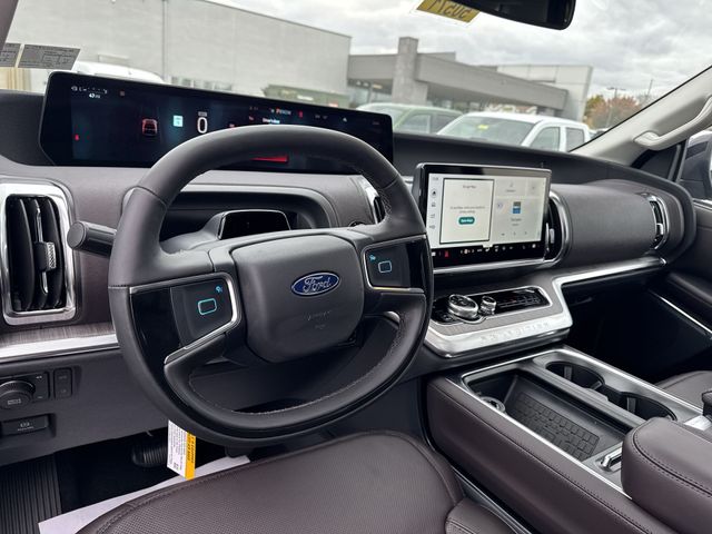 new 2025 Ford Expedition car, priced at $85,354