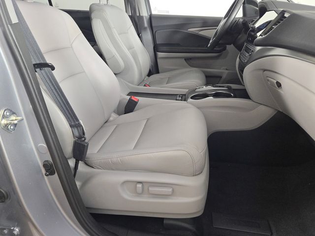 2021 Honda Pilot EX-L - Photo 2