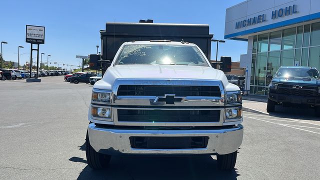 2023 Chevrolet Silverado 5500HD Work Truck 3