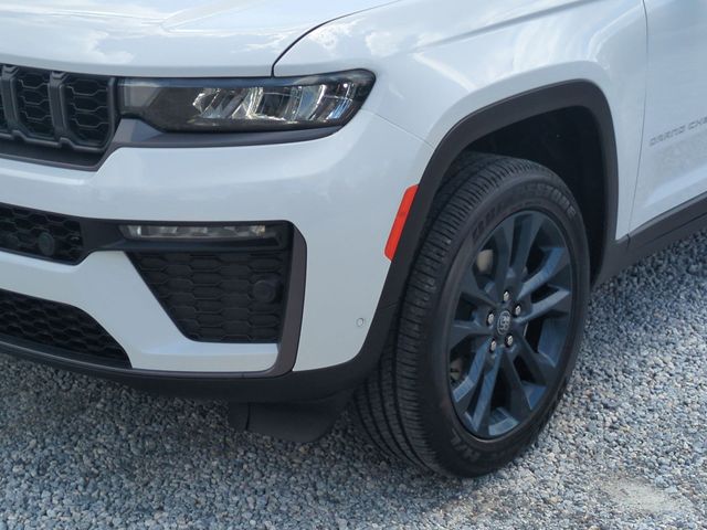 New 2026 Bright White Clear-Coat Exterior Paint Jeep  image 9