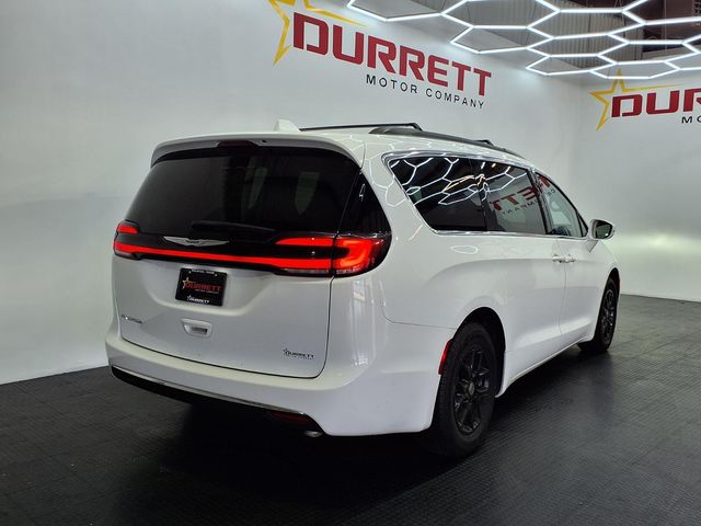 2022 Chrysler Pacifica Touring L - 1