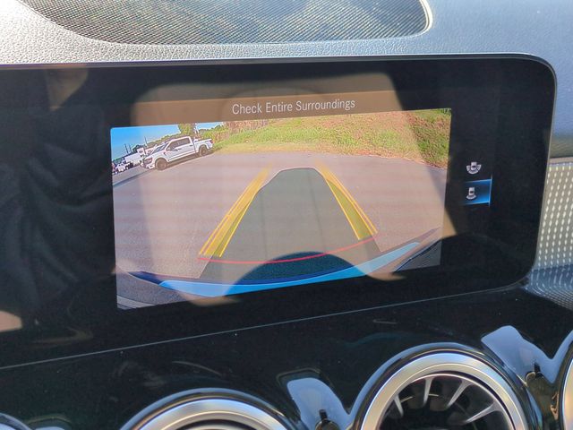 Used 2023  Mercedes-Benz GLB 250 image 22