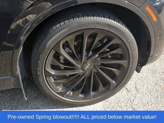 Used 2024 Black Metallic Lincoln Reserve image 14