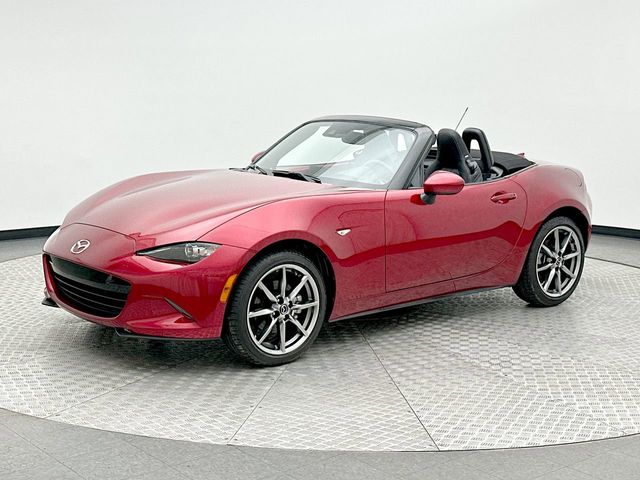 Soul Red Crystal Metallic 2023 Mazda MX-5 Miata Grand Touring RWD Convertible Rear-Wheel Drive 6-Speed Manual