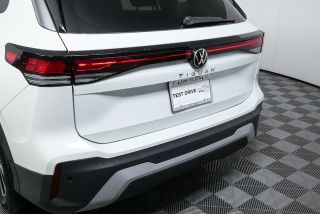 new 2026 Volkswagen Tiguan car, priced at $32,885