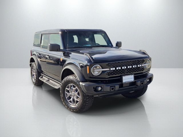 Shadow Black 2025 Ford Bronco Badlands 4-Door 4WD SUV / Crossover Four-Wheel Drive Automatic
