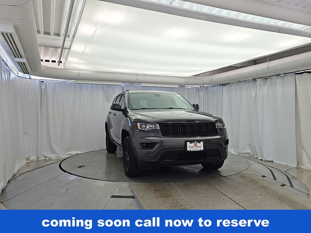 Gray (Granite Crystal Metallic Clearcoat) 2020 Jeep Grand Cherokee Laredo E 4WD SUV / Crossover Four-Wheel Drive 8-Speed Automatic
