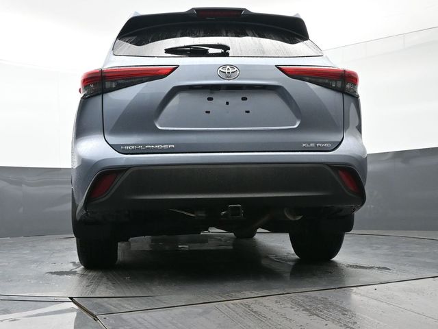 2021 Toyota Highlander XLE 32