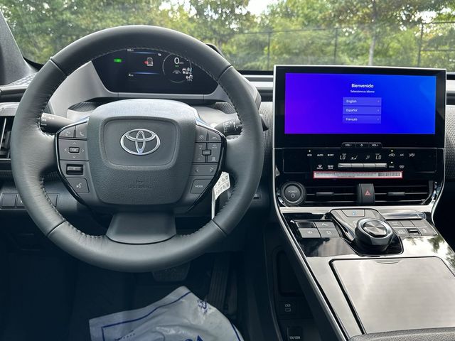 2024 Toyota bZ4X XLE 8