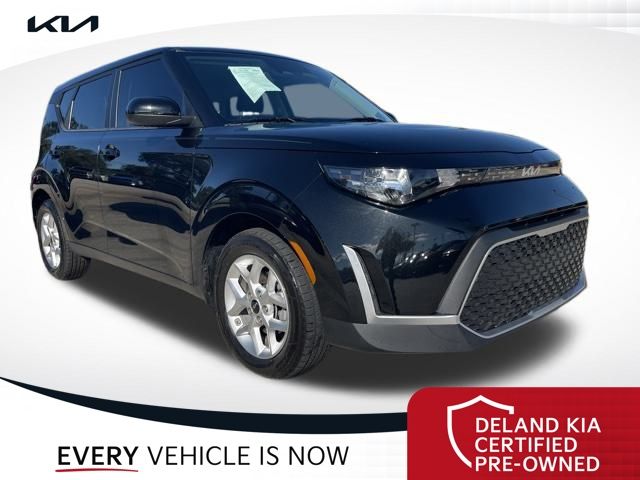 2024 Kia Soul LX's photo