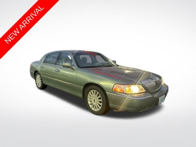 2005 Lincoln Town Car Signature