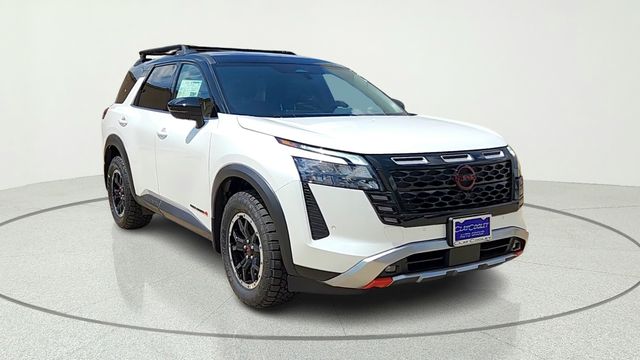 Everest White Pearl Tricoat 2026 Nissan Pathfinder SUV / Crossover All-Wheel Drive 9-Speed Automatic