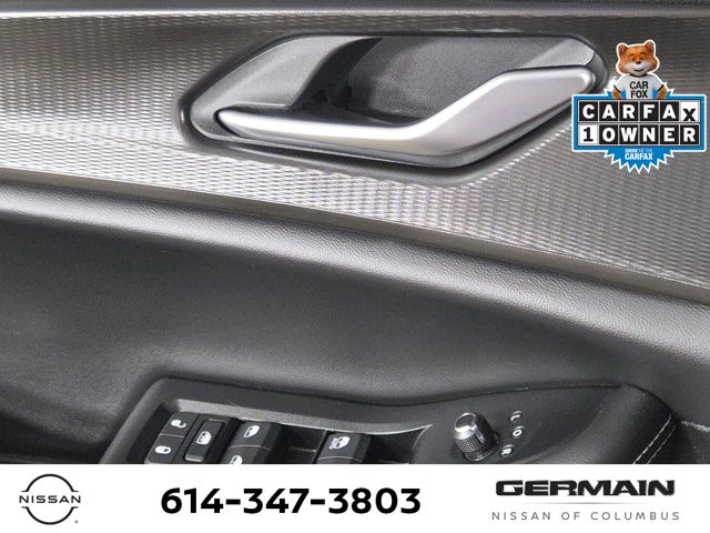 Used 2023 Red Jeep Altitude X image 28