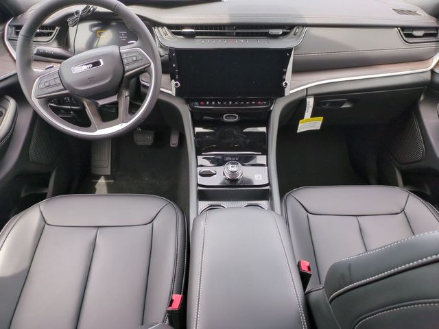 new 2026 Jeep Grand Cherokee car, priced at $42,650