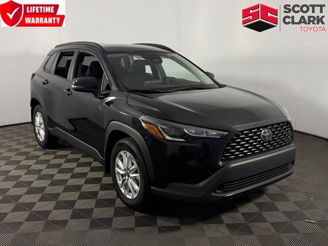 2024 Toyota Corolla Cross LE