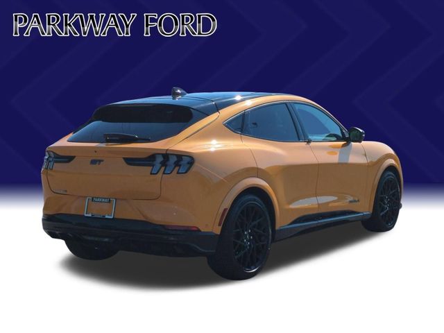 Used 2023 Orange Ford GT image 5