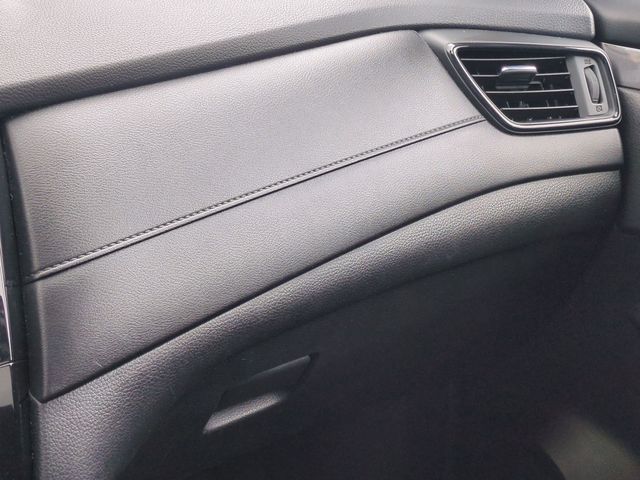 Used 2018 Nissan Rogue SV 4D Sport Utility