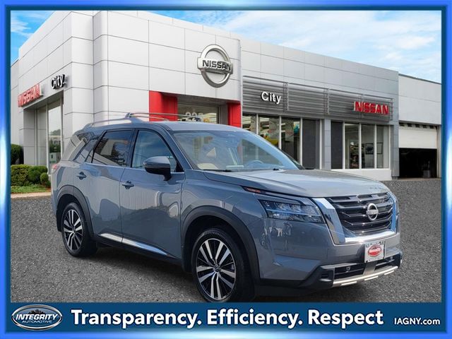 Boulder Gray Pearl 2024 Nissan Pathfinder Platinum 4WD SUV / Crossover All-Wheel Drive 9-Speed Automatic