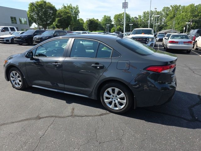 2026 Toyota Corolla LE - Photo 9
