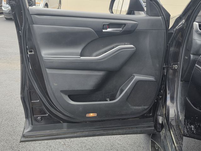 Used 2022 Toyota Highlander SUV