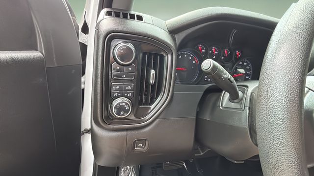 Used 2024 White Chevrolet Custom image 23
