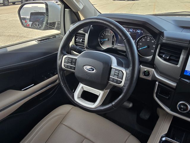 2023 Ford Expedition XLT:167703A