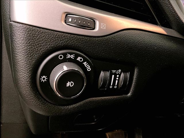 2015 Jeep Cherokee Trailhawk White at Rochrich Mazda