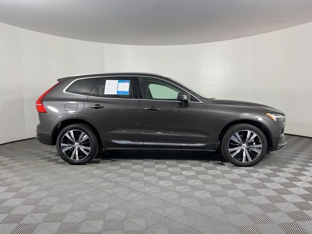 2022 Volvo XC60 B5 Inscription 11