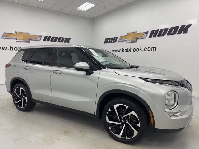used 2024 Mitsubishi Outlander car, priced at $25,988