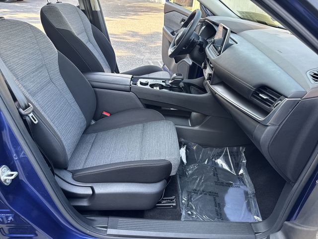 Used 2023 Blue Nissan SV image 10